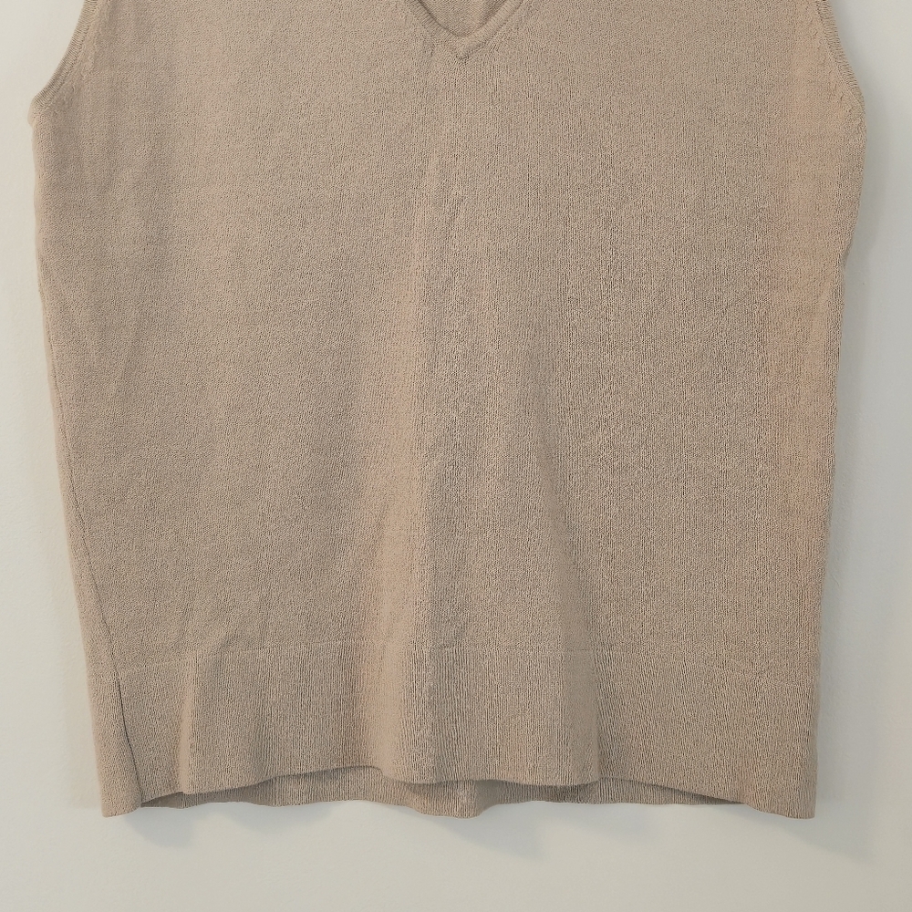 JACOB L Beige V-Neck Sleeveless Tank Minimalist Layering Essential Knit Vest Top - Picture 4 of 11